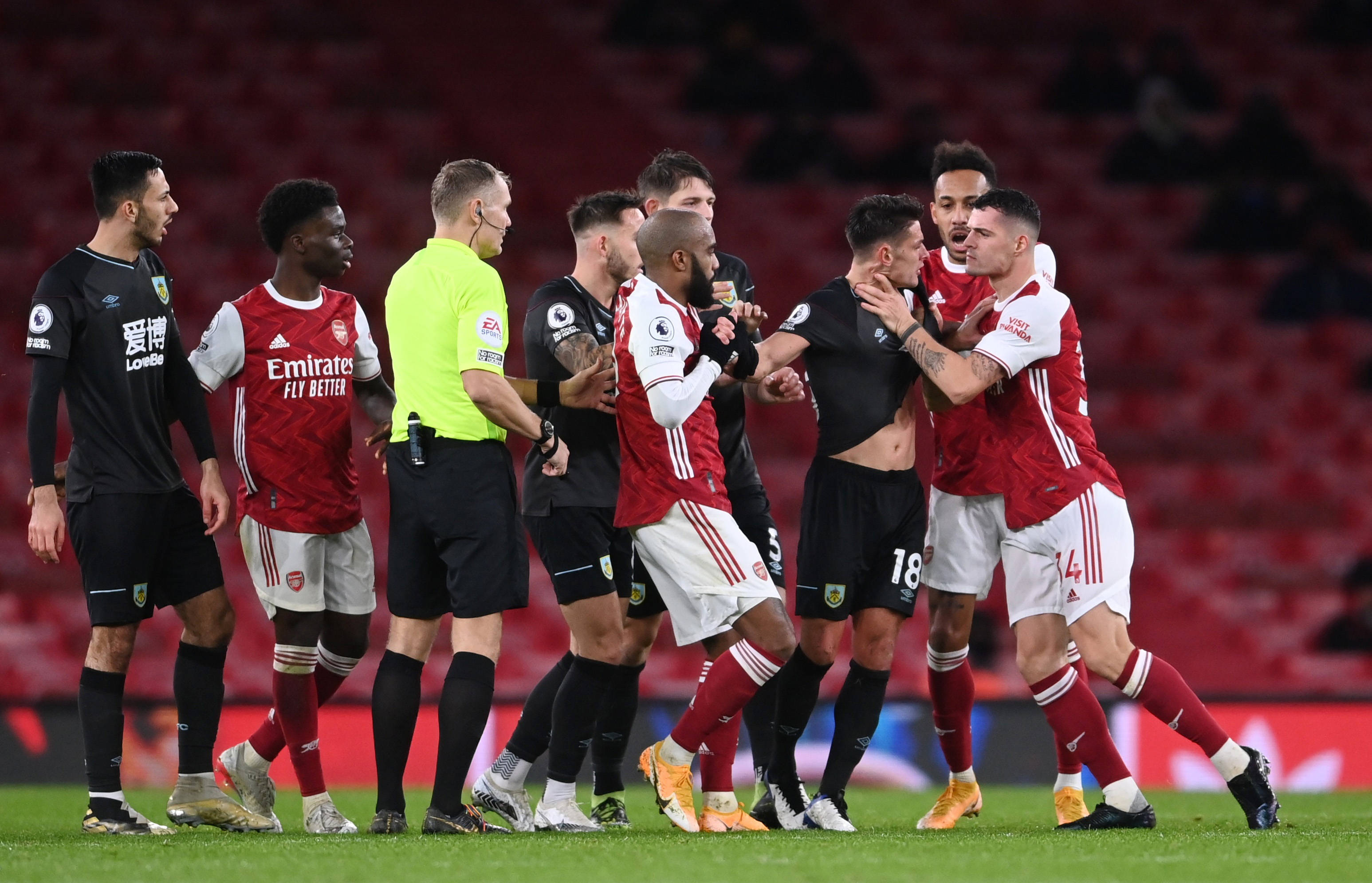 多方面的挑 多方面的挑