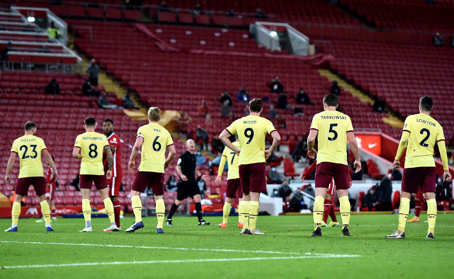 学校发现他 学校发现他